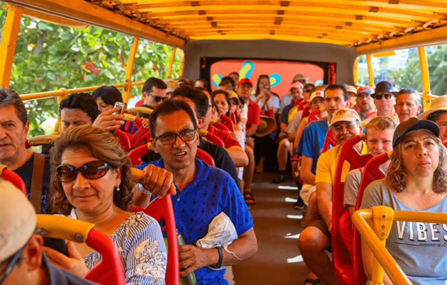 Bus Turístico en Cartagena Colombia