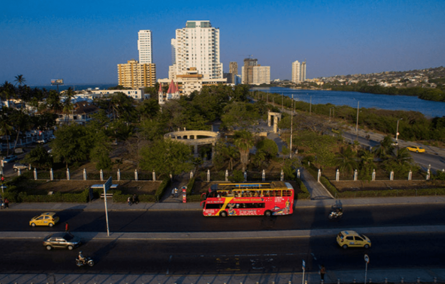 Bus Turístico en Cartagena Colombia