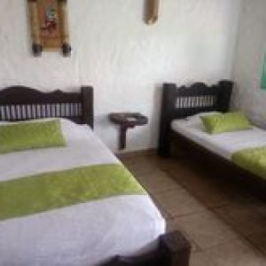 habitacion triple-hotel-los-arrieros